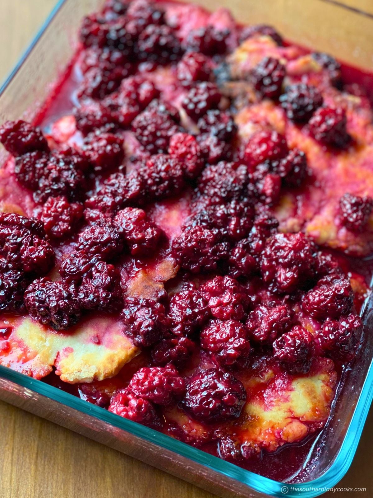 DEEP DISH BLACKBERRY COBBLER